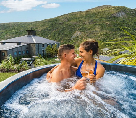 Queenstown Accommodation with Spa - Jacuzzi